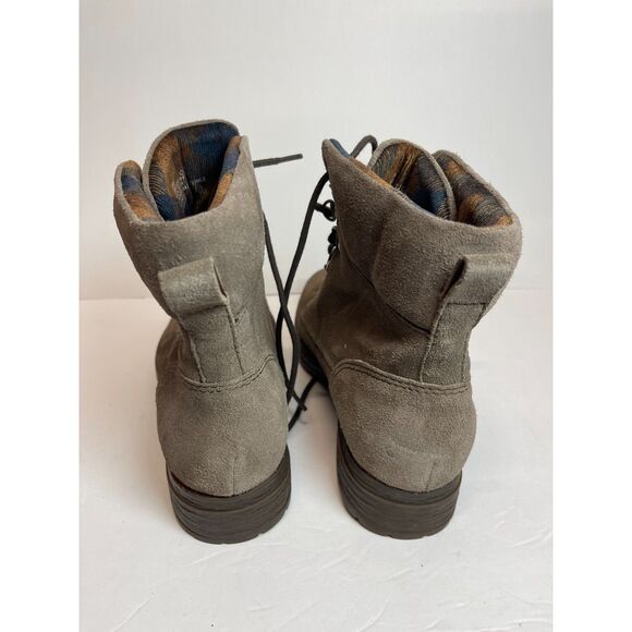 NWOB Born Codi Women's Lace-Up Combat Boots - Size 9 - Picture 3 of 6